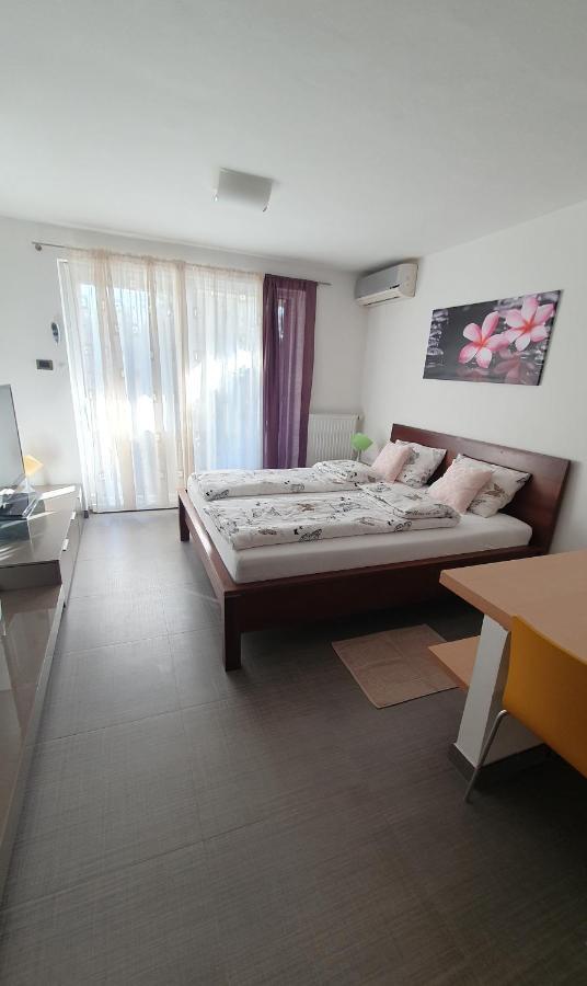Cypress Garden Appartement Portorož Buitenkant foto