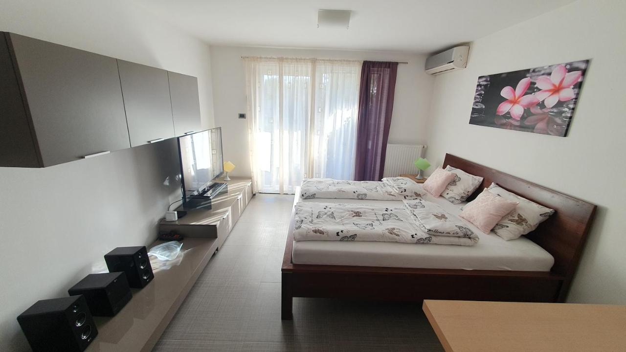 Cypress Garden Appartement Portorož Buitenkant foto