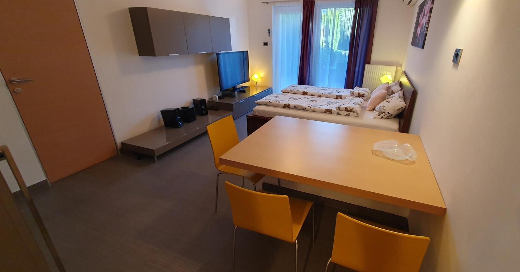 Cypress Garden Appartement Portorož Buitenkant foto